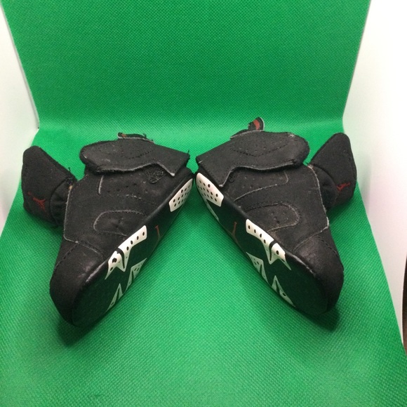 JORDON BABY SNEAKERS💕SIZE 3C💕 - Picture 6 of 10